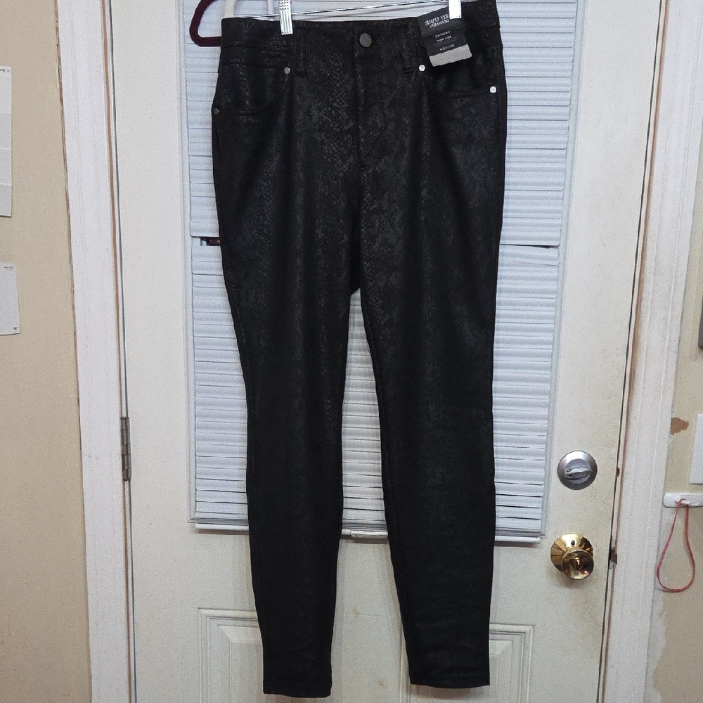 Simply Vera Vera Wang Snakeskin Textured Black Skinny Jeans